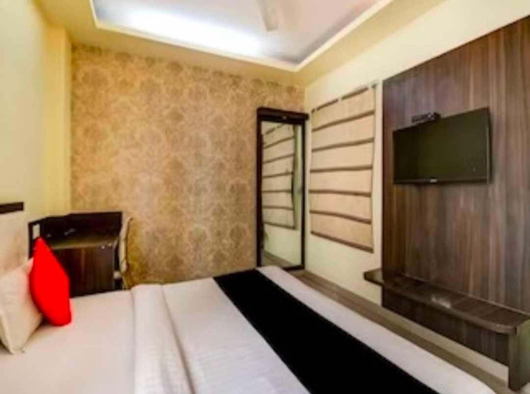 Collection O Hotel Kashi Inn Bénarès Extérieur photo